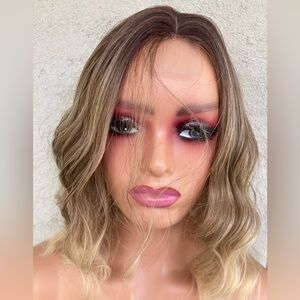 Stylish Ombre Brown and Blonde Wavy Wig